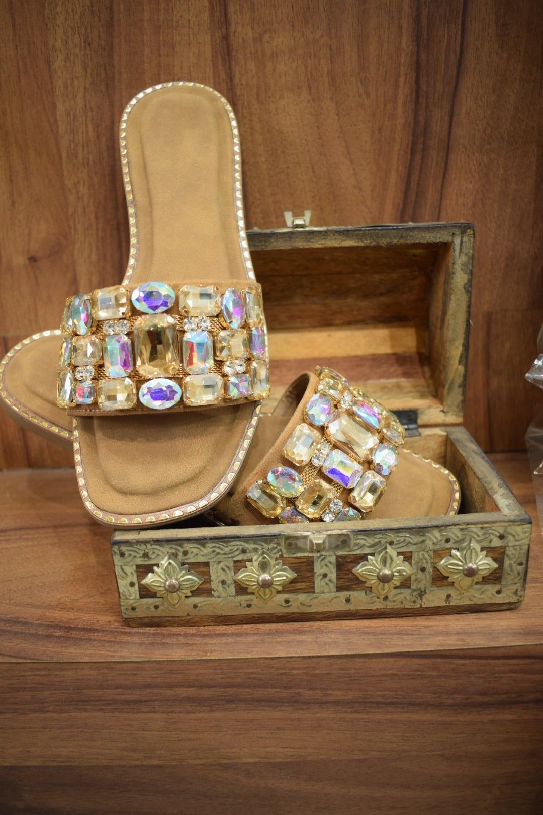 DIAMOND SLIPPER