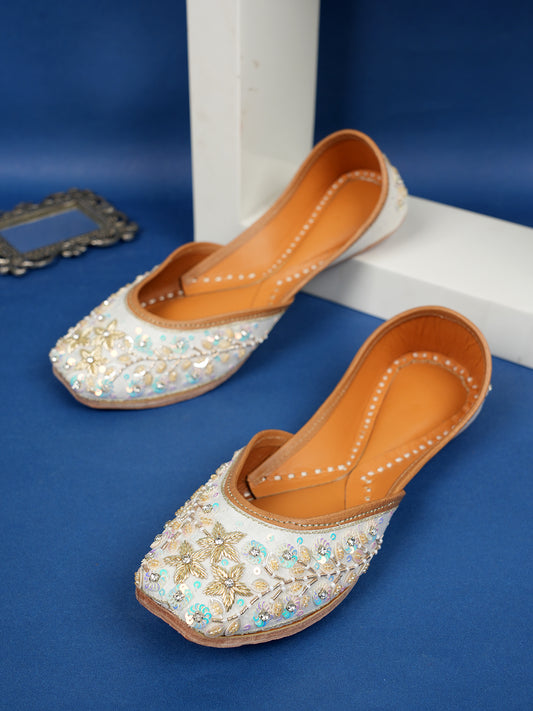 Noor-e-Nazaakat Jutti