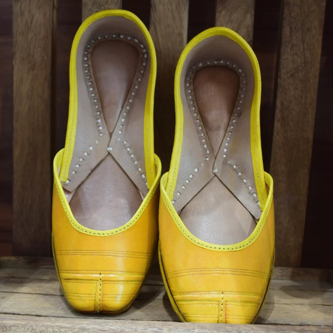 yellow jutti