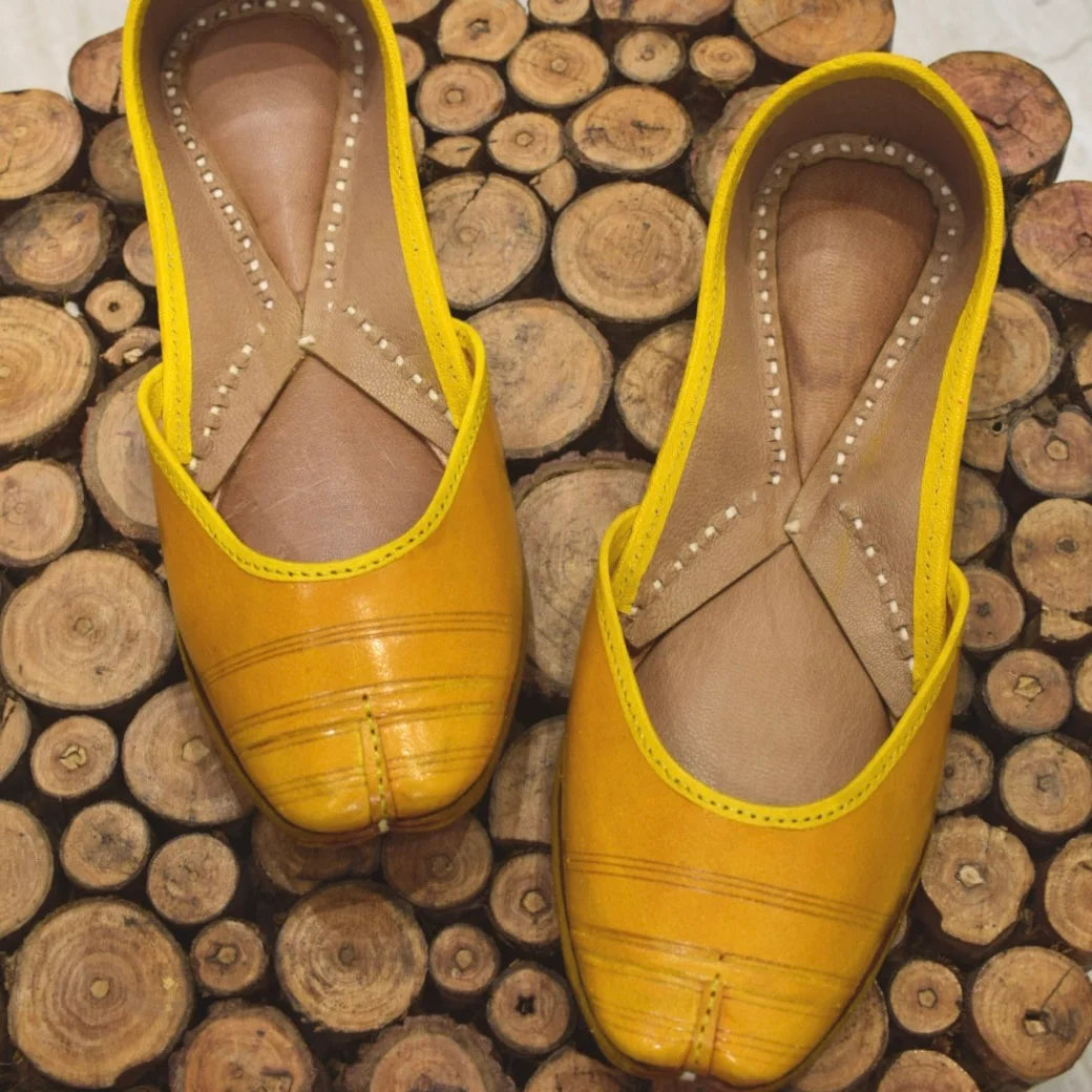 yellow jutti