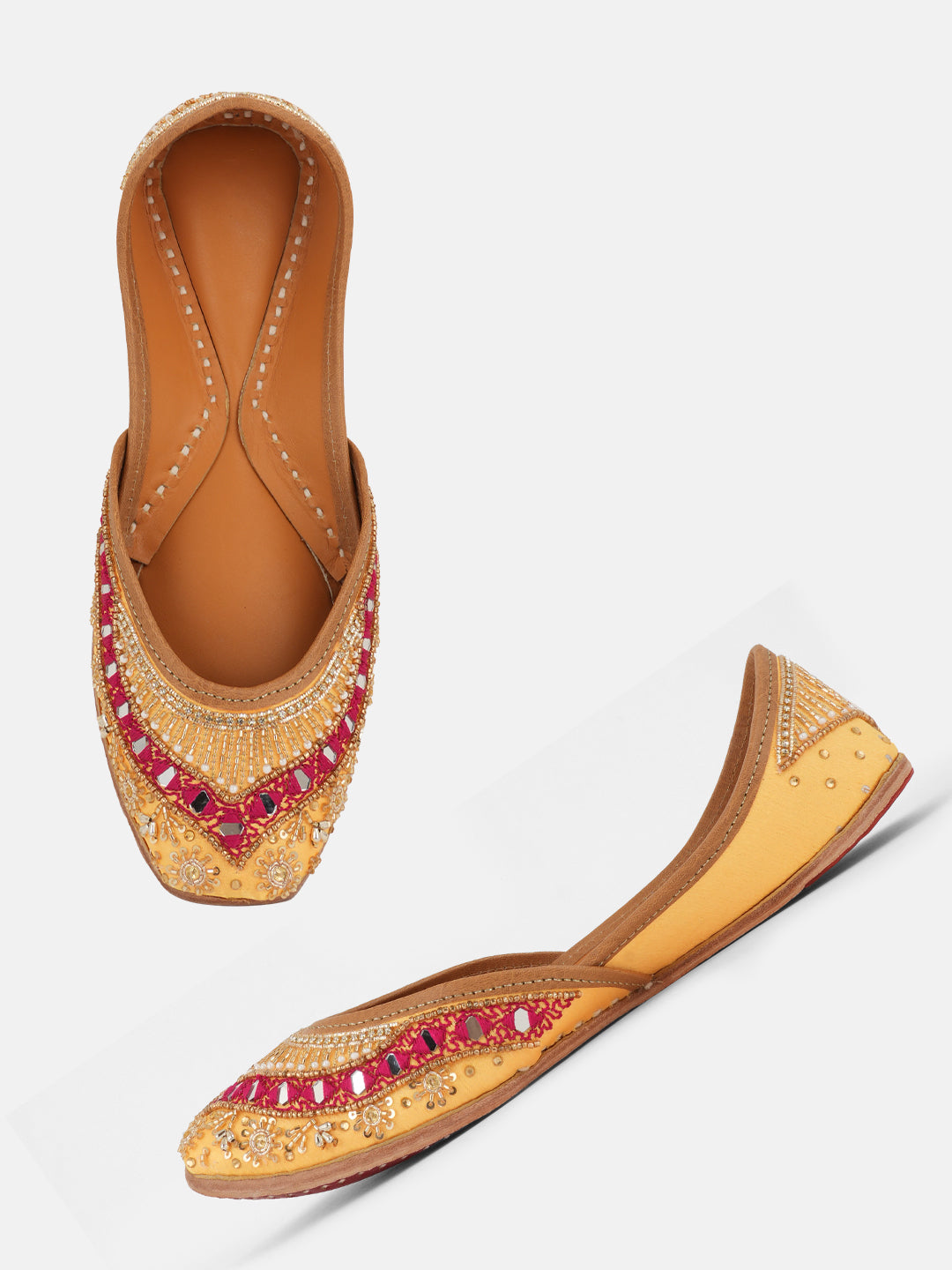 yellow jutti