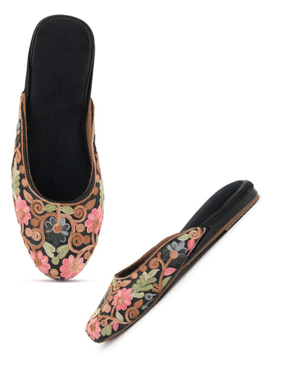 Gulnaar Floral Kashmiri Tapper