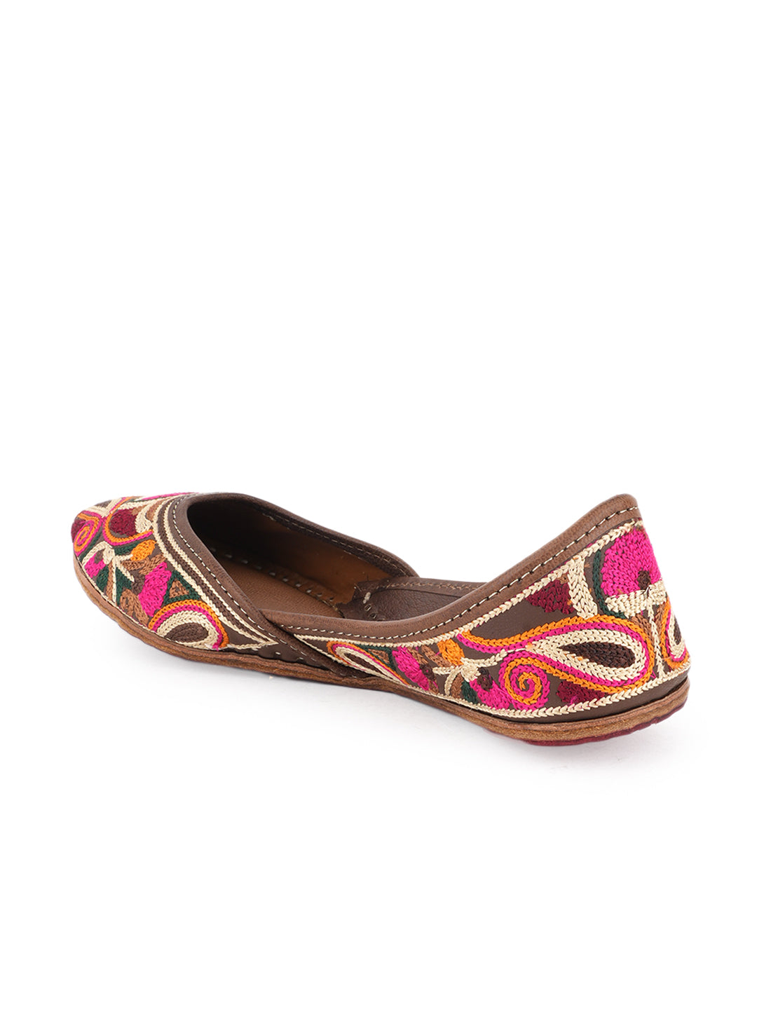 Kashmiri Gulnaz - a handcrafted Jutti