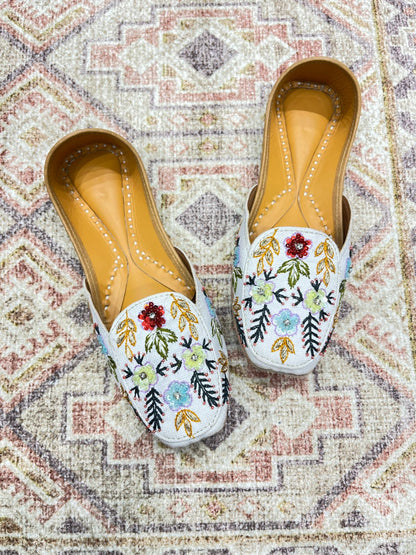 White Floral Loafer Jutti