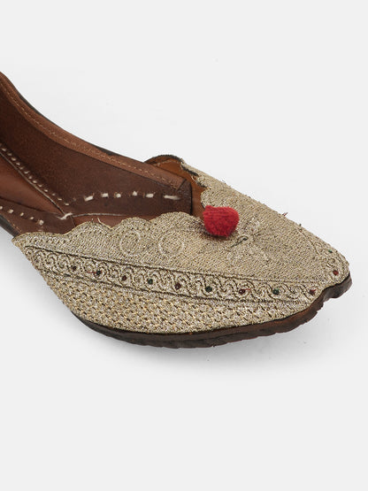 zari jutti