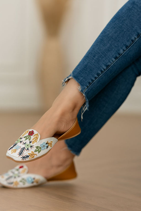 White Floral Loafer Jutti