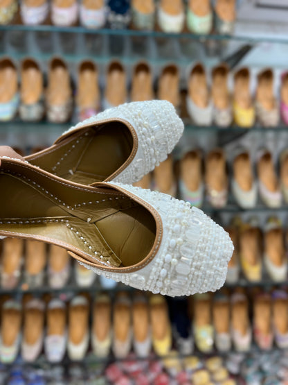 Ivory Luxe Pearl Jutti
