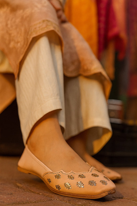 cutwork jutti